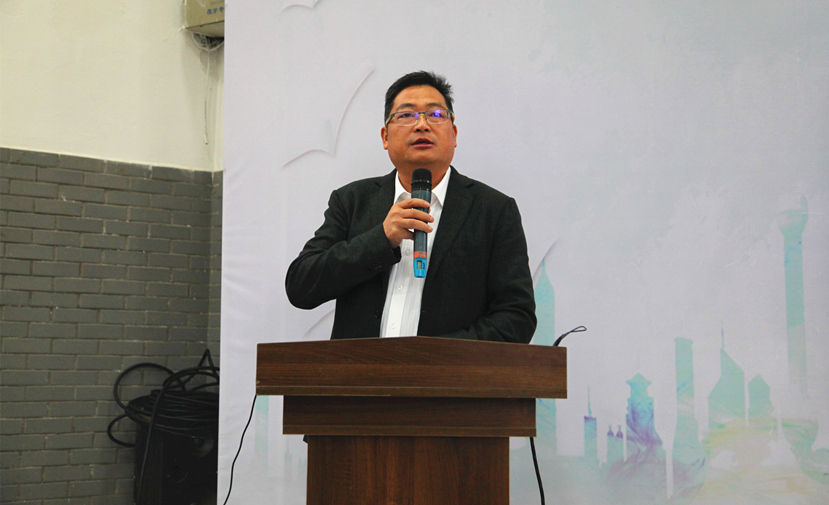 2018年10月18日集团公司举办2018年“综合素质提升”系列培训开班仪式2 2018年10月18日集团公司举办2018年“综合素质提升”系列培训开班仪式2